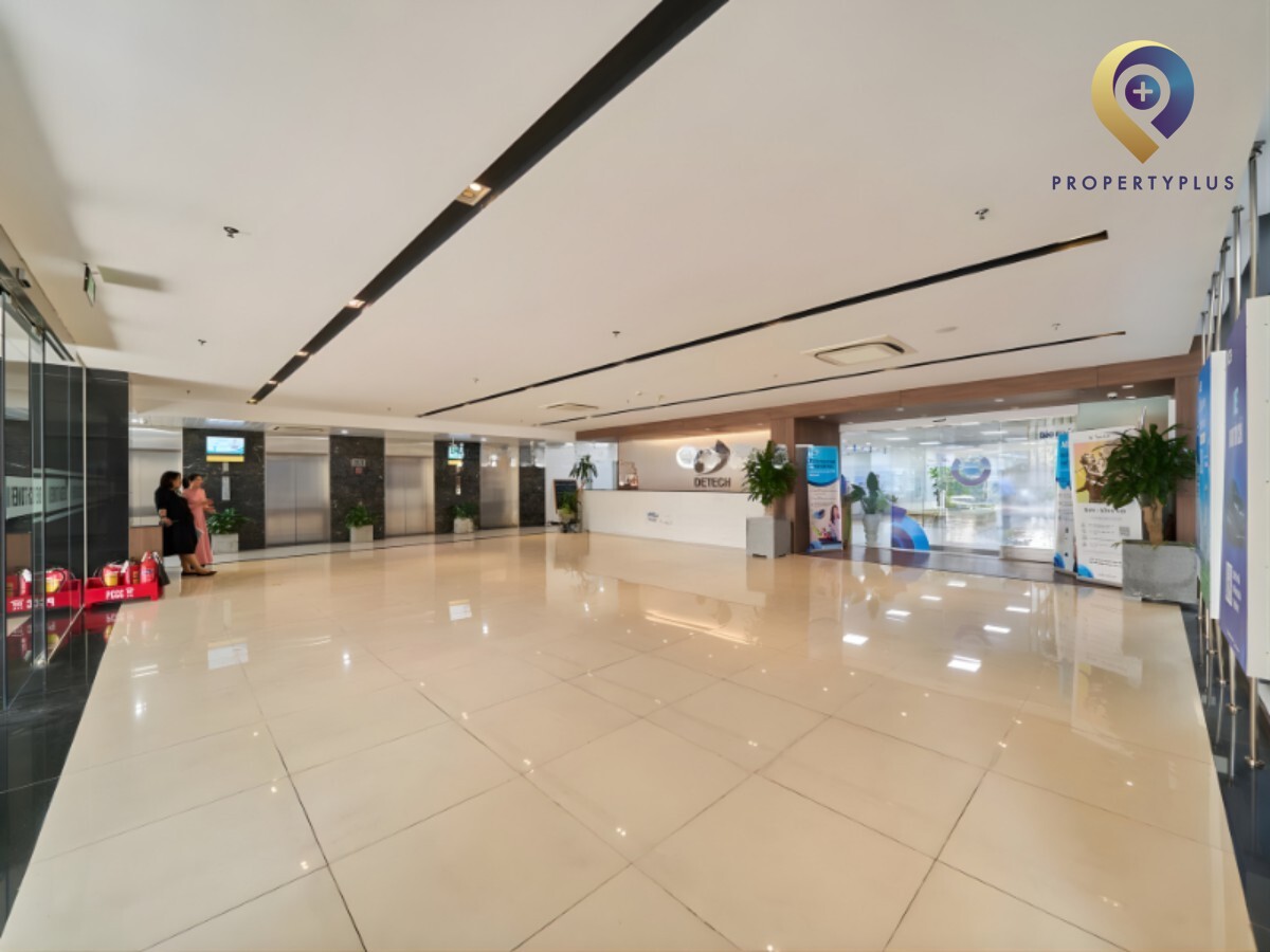 Góc nhìn toàn cảnh tòa nhà Detech Tower II với các tòa nhà lân cận - hình ảnh từ Property Plus